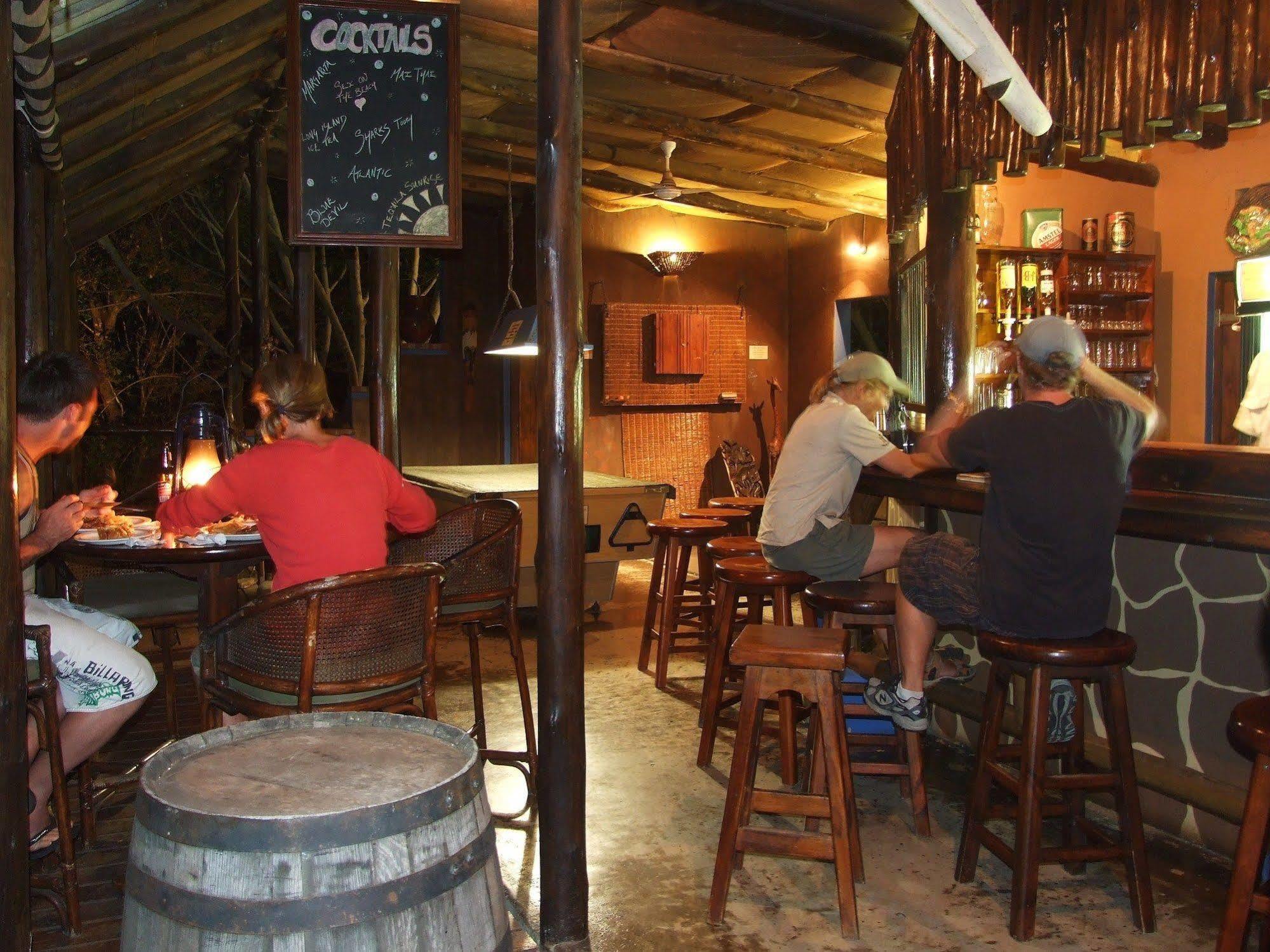Isinkwe Backpackers Bushcamp Hotell Hluhluwe Eksteriør bilde